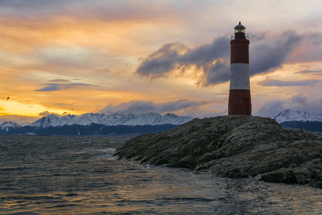 faro de ushuaia en invierno